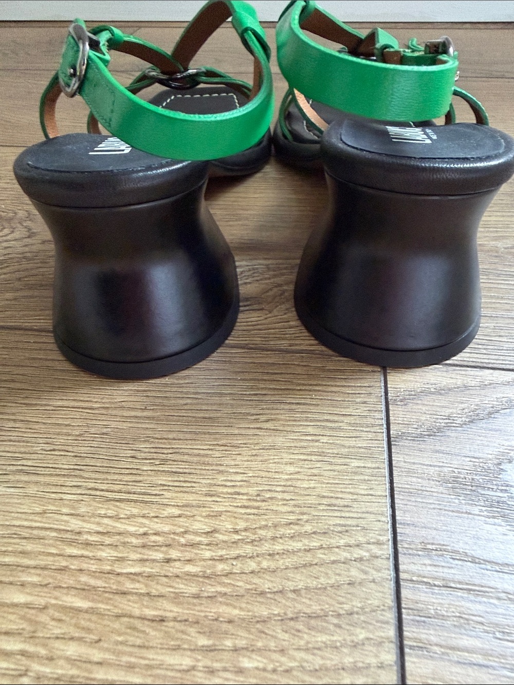 Labucq Green Leather Strappy Sandals with Black Footbed - Picture 4 of 6